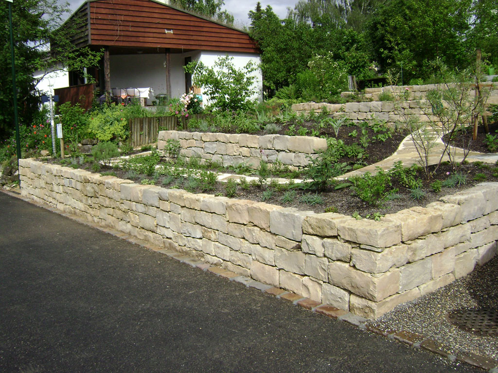 Trockenmauer - Schnitzler Gartenbau - Gelterkinden