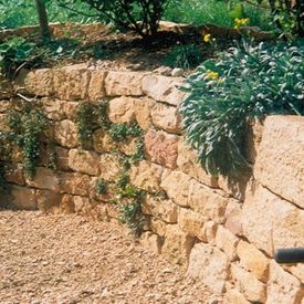 Trockenmauer - Schnitzler Gartenbau - Gelterkinden